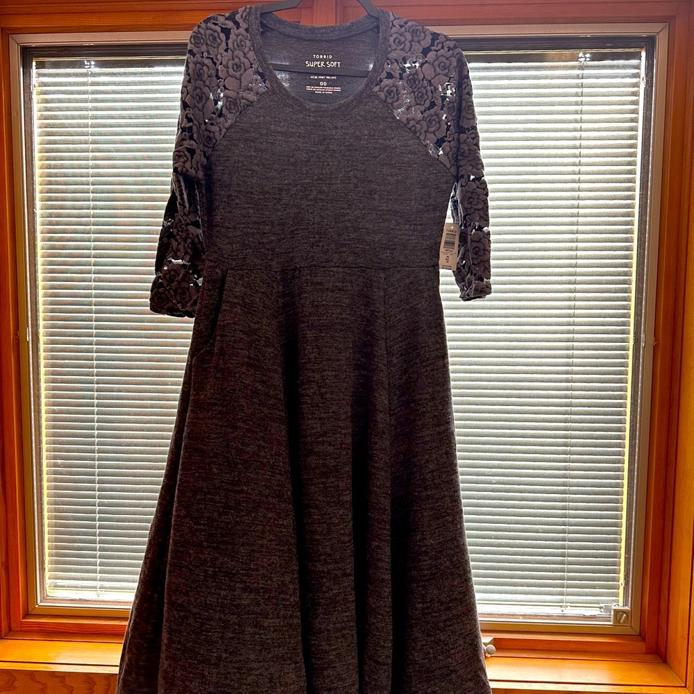 NWT Gray lace and soft knit a-line dress from Torrid with pockets.